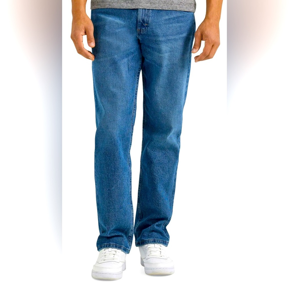 NWT Wrangler Men’s Relaxed Fit Jeans 36x32